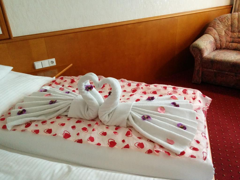 Wellness Hotel Garni Krone Baiersbronn Εξωτερικό φωτογραφία